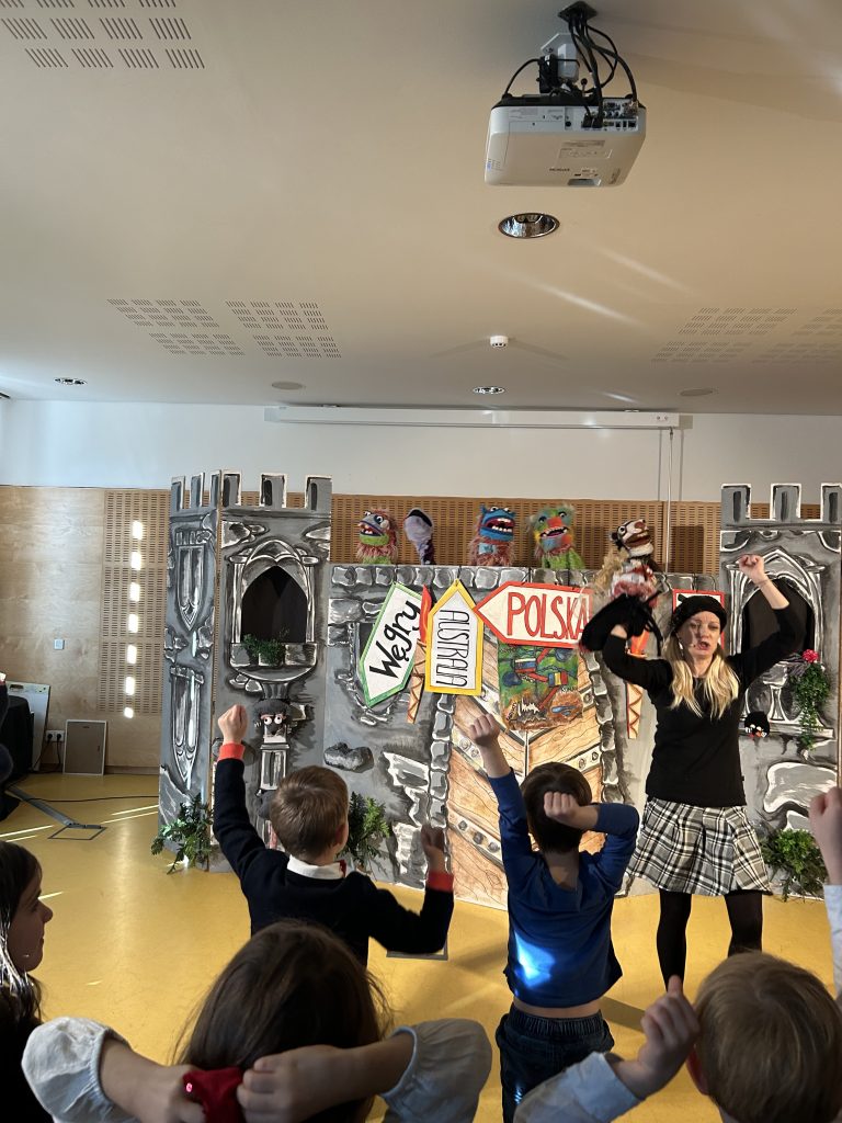 Magiczna podróż z „Księciem Papuszem i przyjaciółmi”